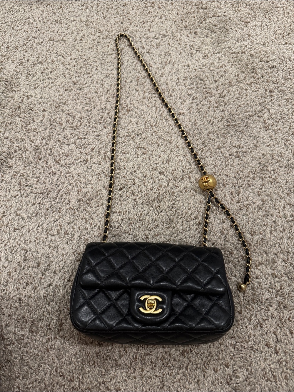 Chanel* mini cf gold ball